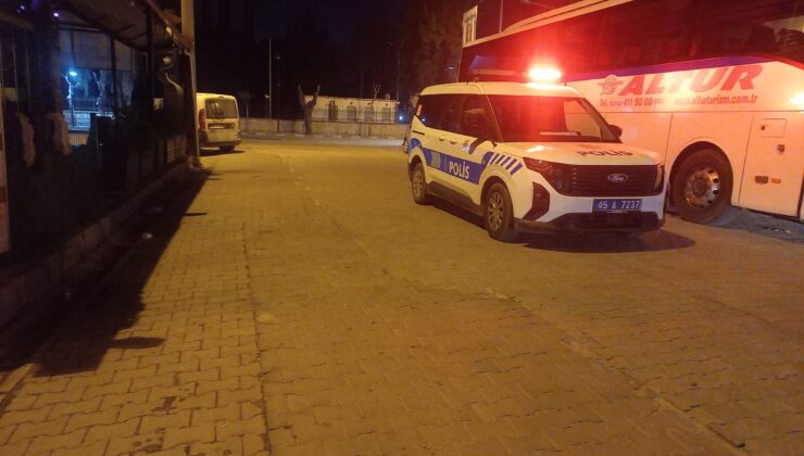 Şehzadeler’de Geceyi Silah Sesleri Böldü: Polis Kaçan Şüpheliyi Arıyor