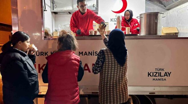 Kızılay’dan Miraç Kandili’nde 2 bin 500 kişiye ikram