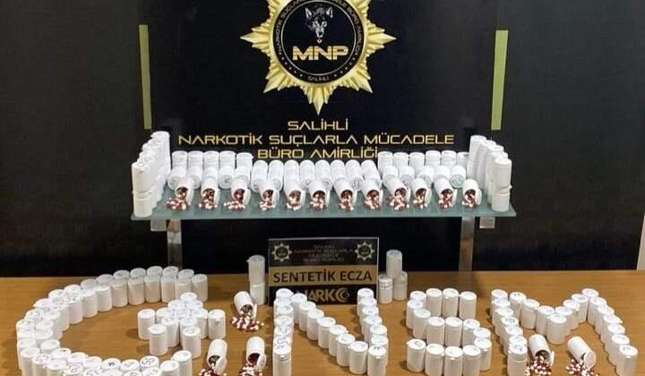 Manisa’da zehir tacirlerine geçit yok: 11 bin uyuşturucu hap ele geçirildi